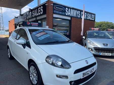 FIAT PUNTO 1.2 Easy Manual Euro 5 3dr