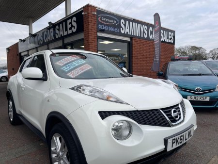 NISSAN JUKE 1.6 Acenta Premium Euro 5 (s/s) 5dr